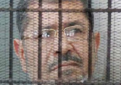 محمد مرسى داخل القفص - أرشيفية